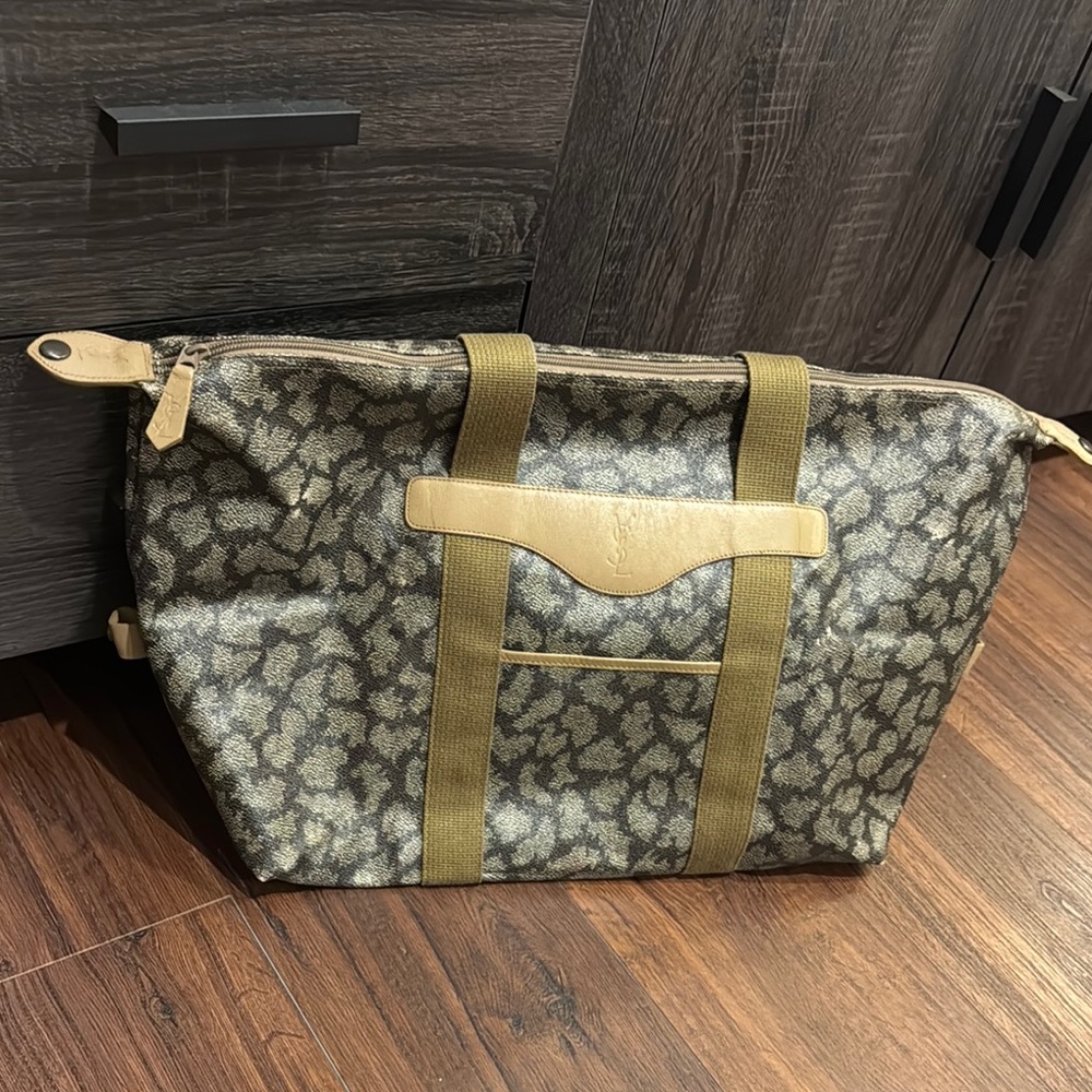 Yves Saint Laurent Pre Owned printed Signature Weekend Duffel Bag.